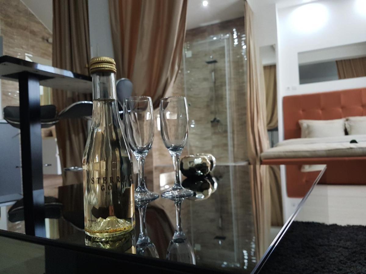 Apartments Vila White House Pančevo Екстериор снимка