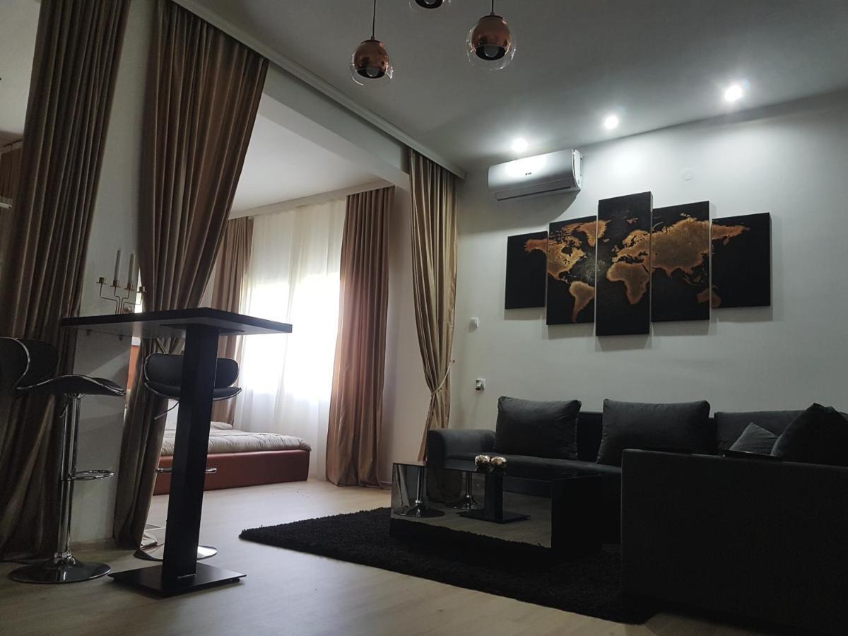 Apartments Vila White House Pančevo Екстериор снимка