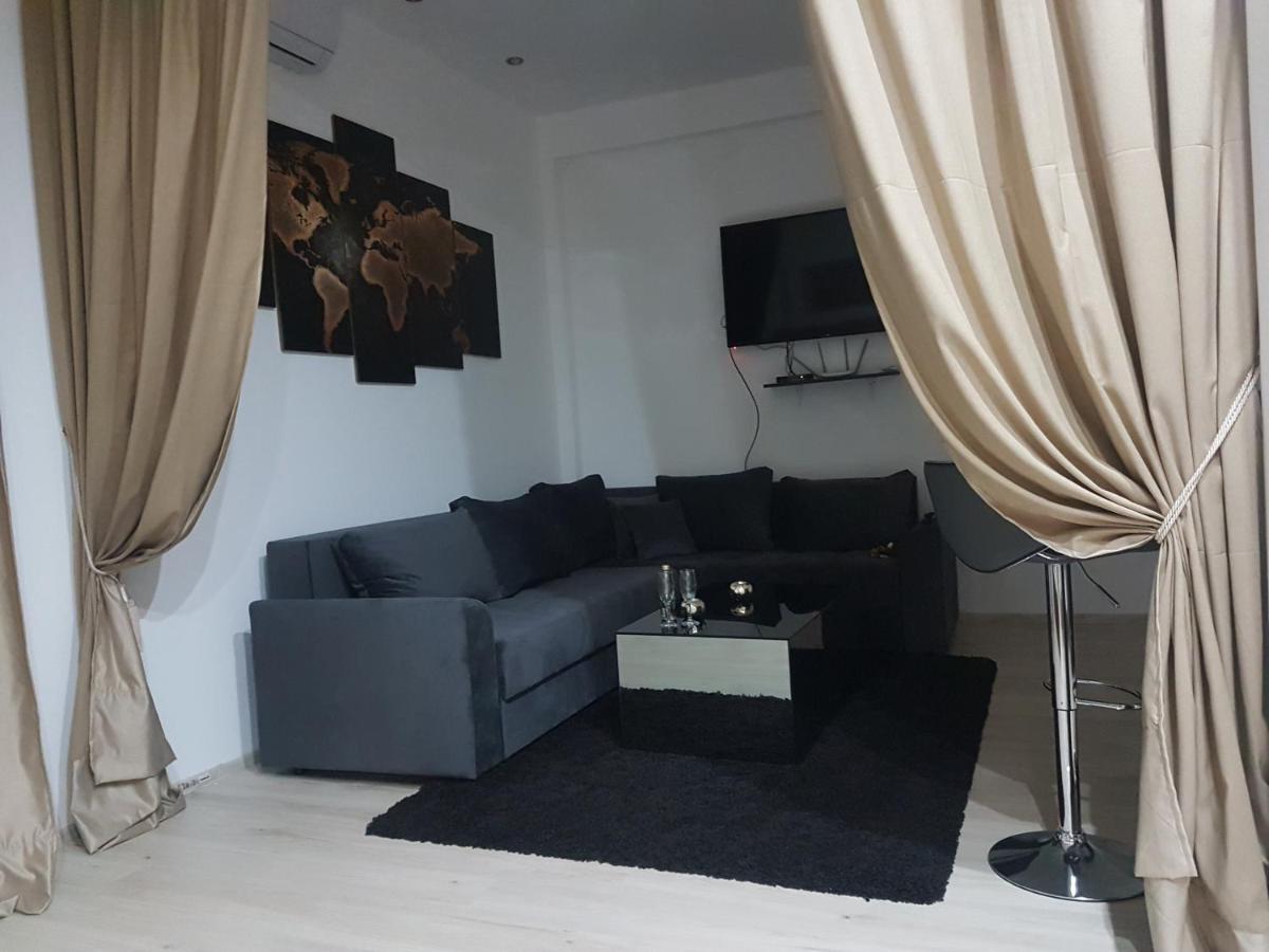 Apartments Vila White House Pančevo Екстериор снимка