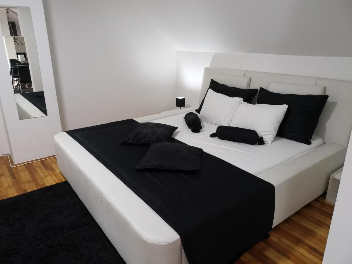 Apartments Vila White House Pančevo Стая снимка