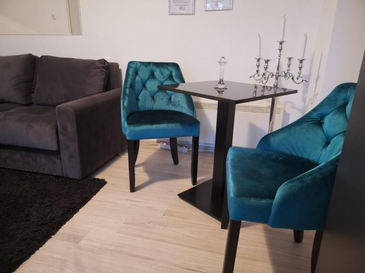 Apartments Vila White House Pančevo Екстериор снимка